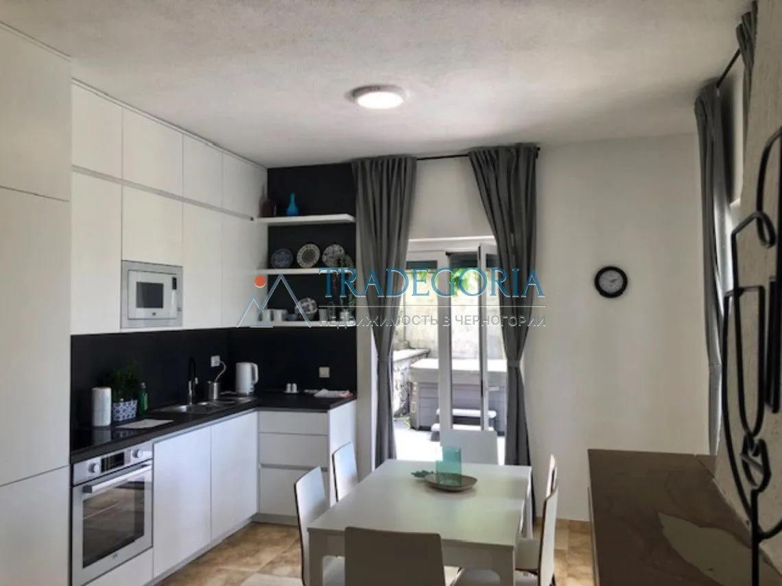 Prodaja, kuća, 360m², Krimovica, Kotor