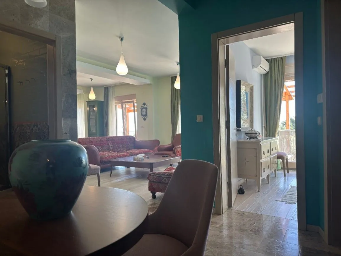 Sale, five bedroom apartment, 200m², Sveti Stefan, Budva