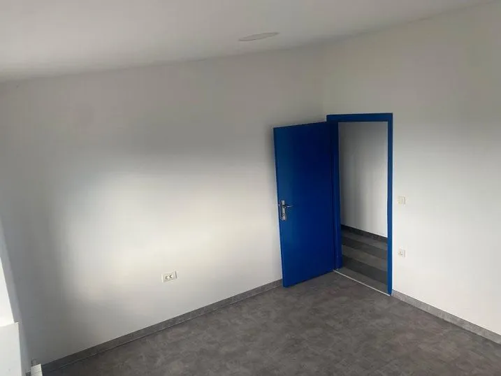 Rent, office space, 1440m², Stara Pazova, Srbija