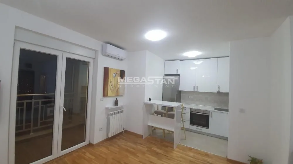 Rent, two bedroom apartment, 50m², Hala Pionir, Palilula Sve Podlokacije