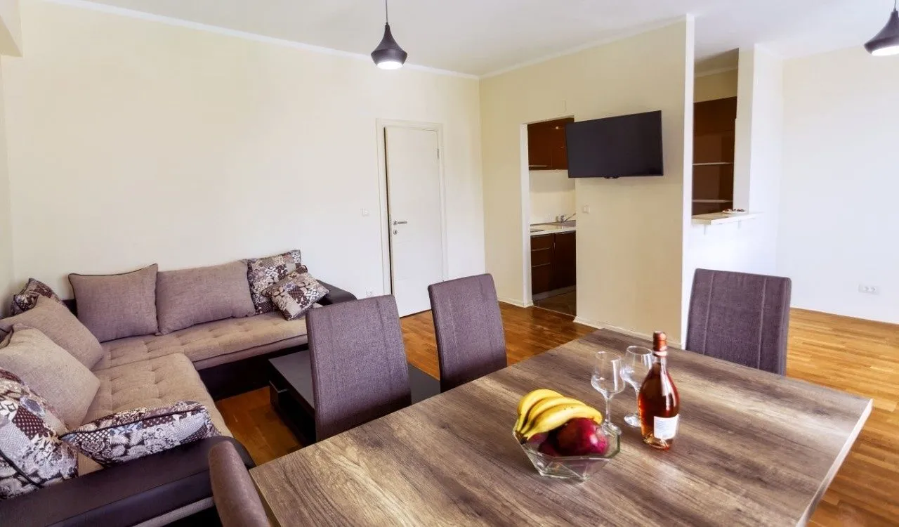 Prodaja, dvosoban stan, 81m², Zavala, Budva