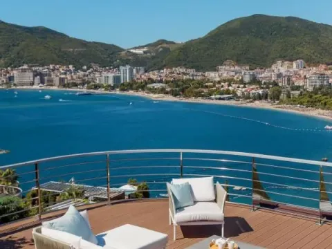 Prodaja, četvorosoban stan, 287m², Budva, Crna Gora - image 10