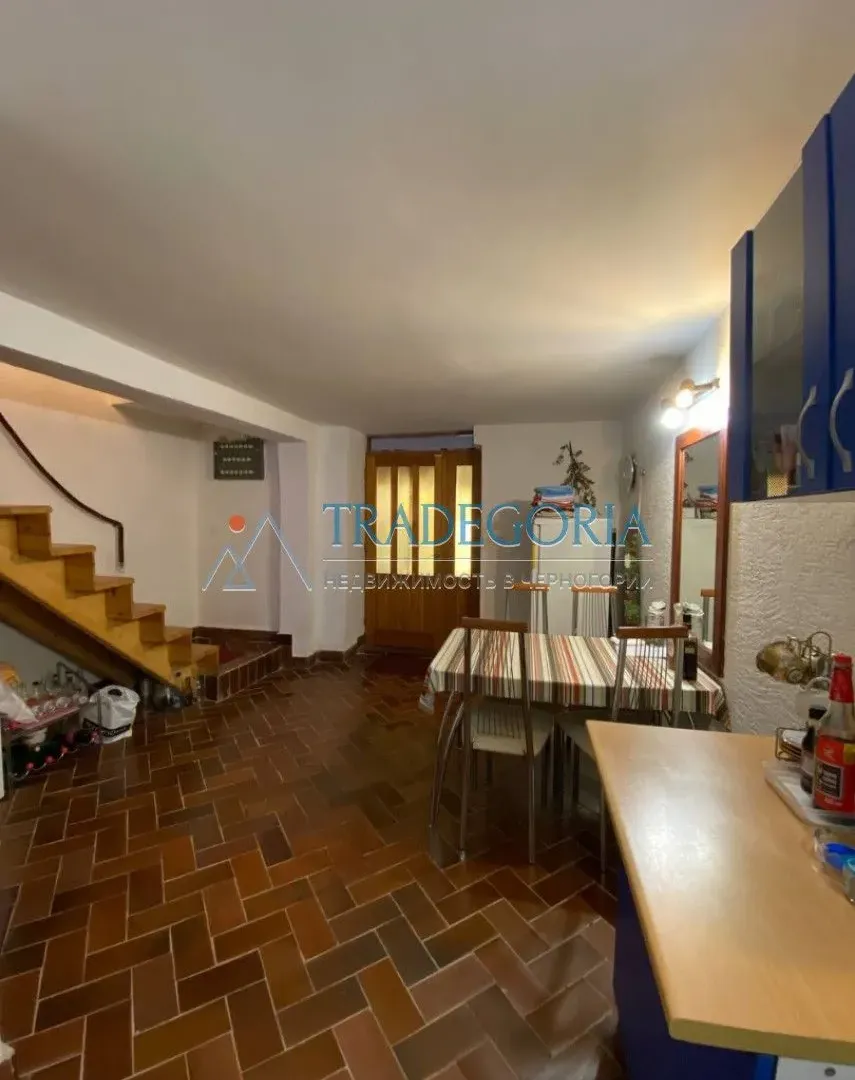 Prodaja, dvosoban stan, 104m², Pržno, Budva
