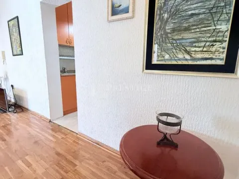 Izdavanje, jednosoban stan, 56m², Momišići, Podgorica - image 6
