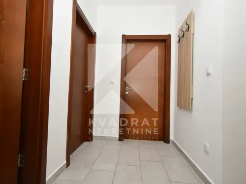 Rent, two bedroom apartment, 70m², Tuški Put, Podgorica - image 11
