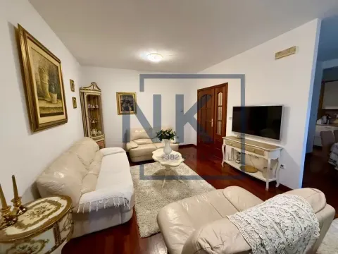 Rent, three bedroom apartment, 100m², Gorica C, Podgorica - image 2