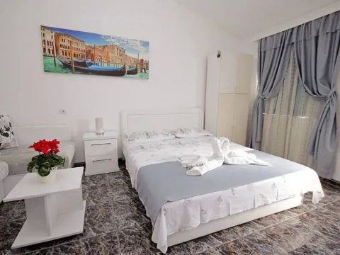 Sale, hospitality venue, 245m², Sutomore, Bar - image 8