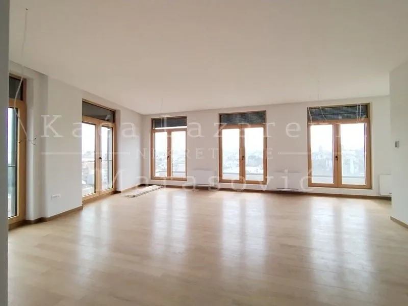 Izdavanje, trosoban stan, 166m², Čubura, Beograd