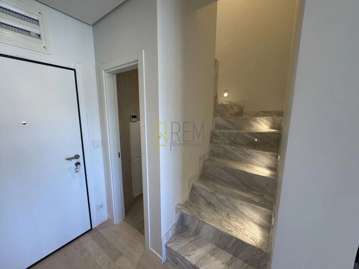 Rent, three bedroom apartment, 136m², Master Kvart, Podgorica