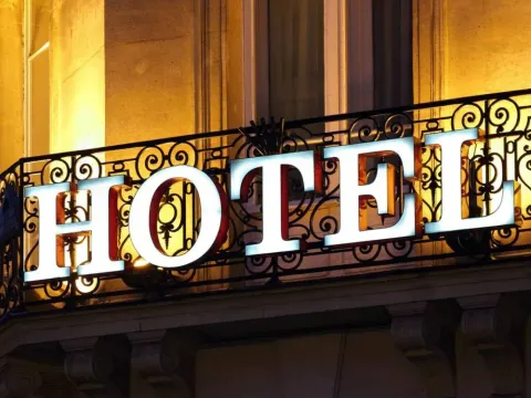 Rent, hospitality venue, 500m², Bečići, Budva - image 2