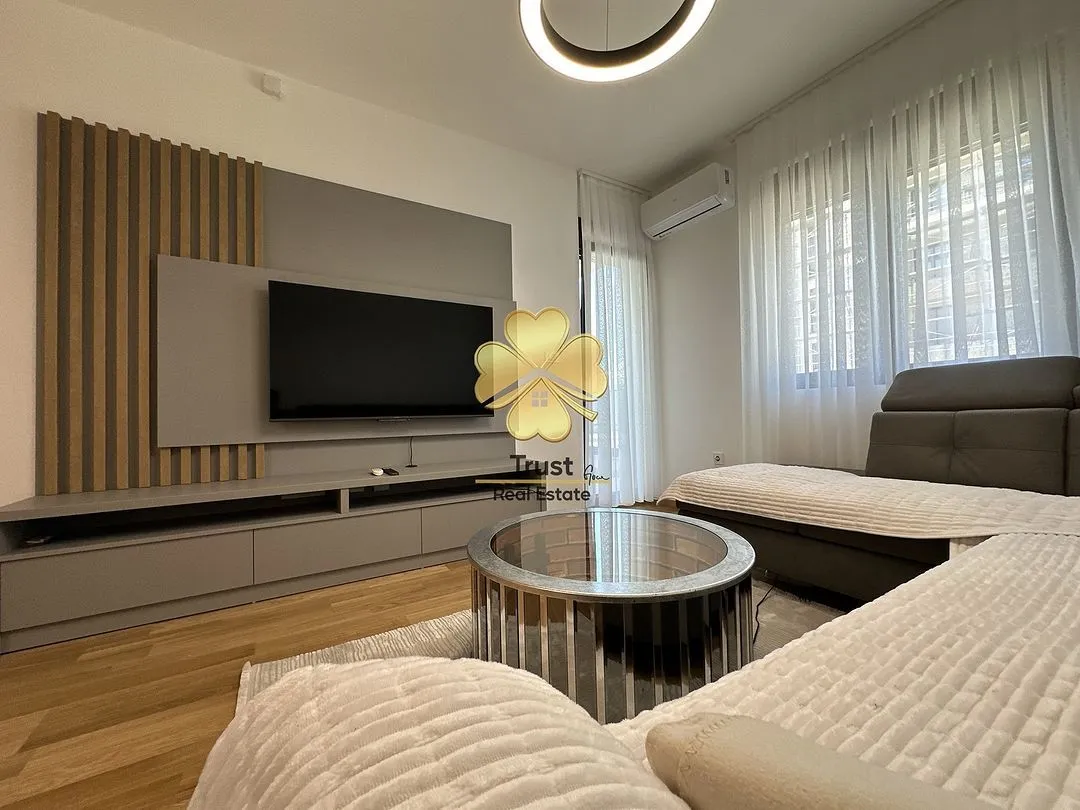Rent, two bedroom apartment, 70m², City Kvart, Podgorica