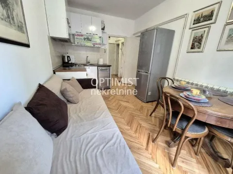 Rent, two bedroom apartment, 42m², Kalenić Pijaca, Vračar Sve Podlokacije - image 3