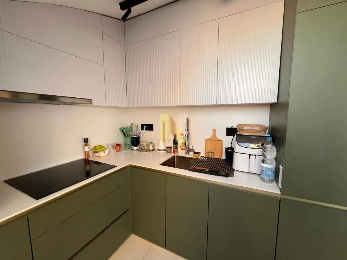 Sale, four bedroom apartment, 135m², Bulevar patrijarha Pavla, Novi Sad Sve Podlokacije