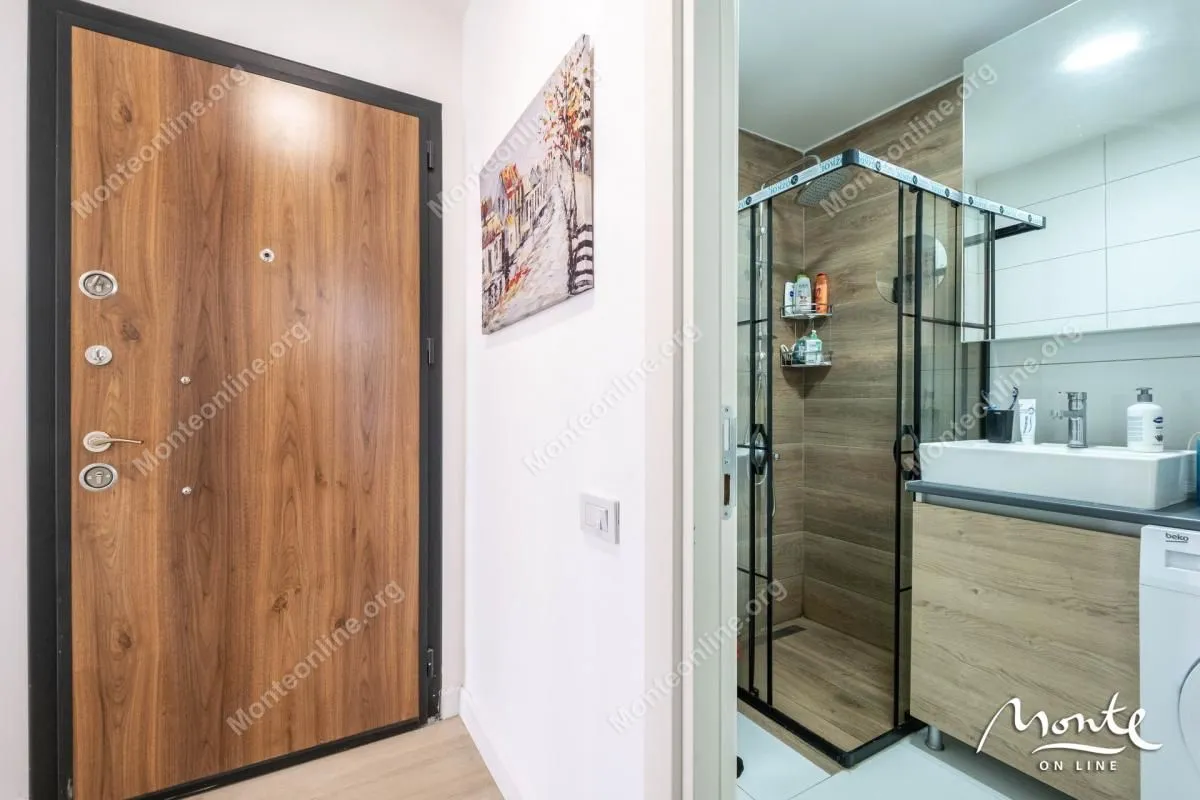 Prodaja, dvosoban stan, 47m², Tivat, Crna Gora