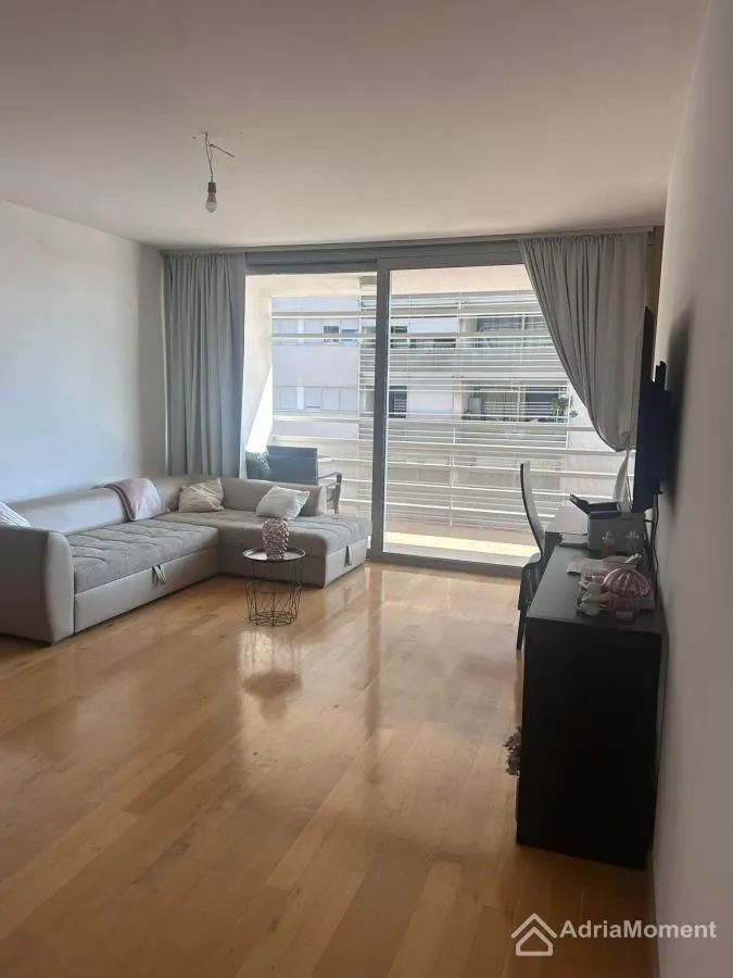 Prodaja, dvosoban stan, 85m², Centar, Budva