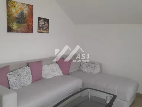 Izdavanje, trosoban stan, 55m², Adice, Novi Sad Sve Podlokacije