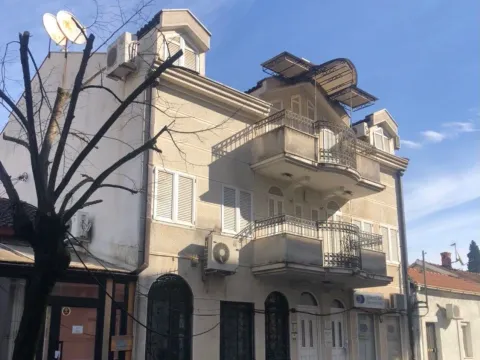 Rent, studio apartment, 35m², Centar, Podgorica - image 2