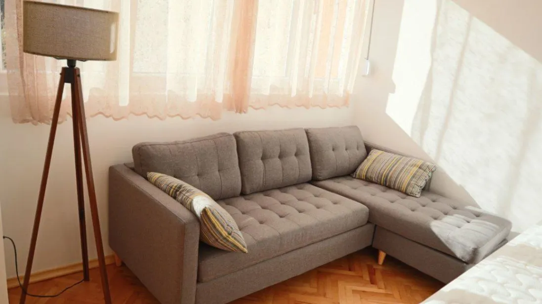 Izdavanje, garsonjera, 35m2, Centar, Tivat