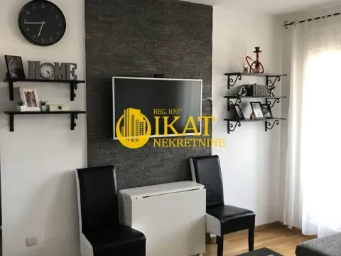 Rent, two bedroom apartment, 50m², Vojvode Vlahovica, Beograd