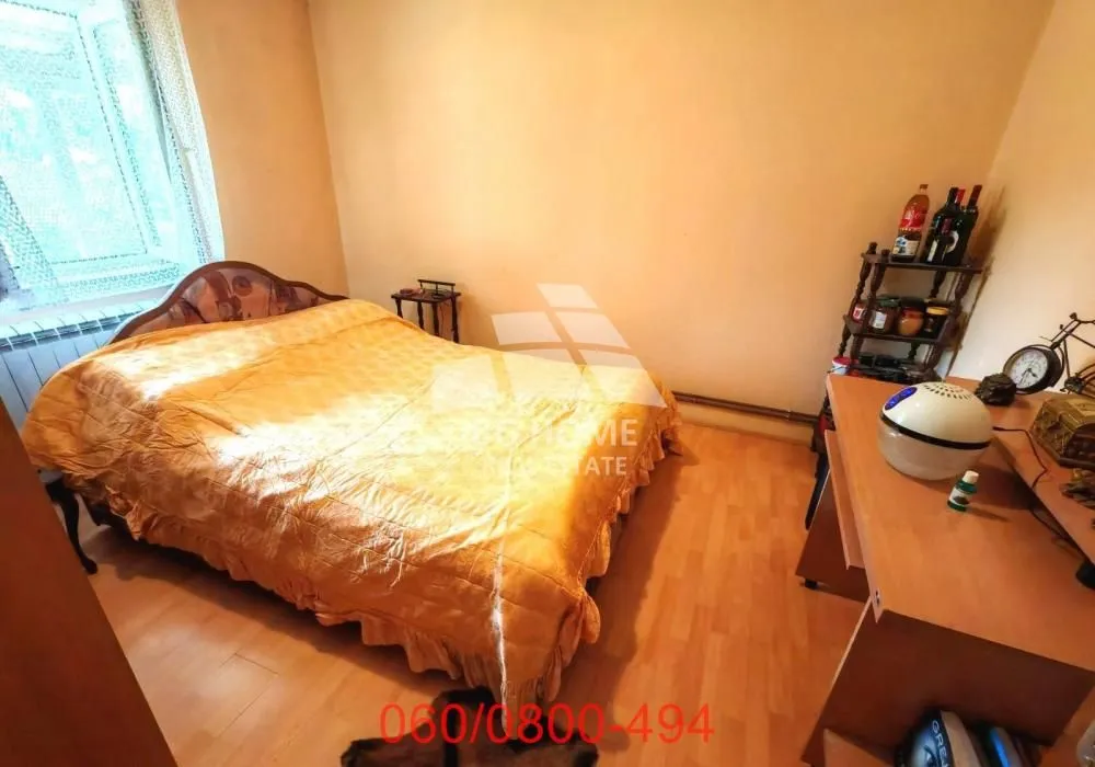 Prodaja, kuća, 160m², Borča 1, Borča Sve Podlokacije
