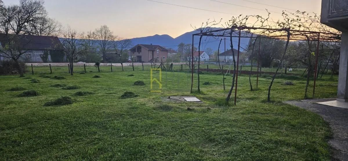 Prodaja, kuća, 220m², Martinići, Danilovgrad