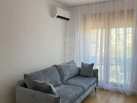 Izdavanje, četvorosoban stan, 81m², Južni Bulevar, Vračar Sve Podlokacije - image 19