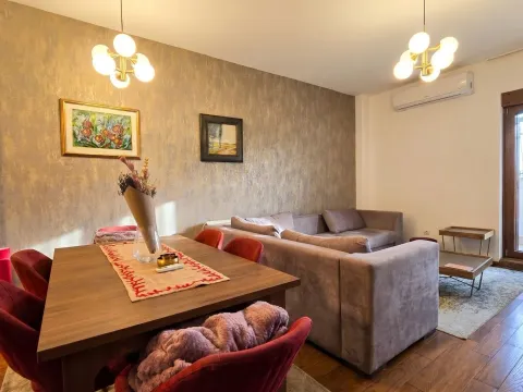Prodaja, dvosoban stan, 89m², Podgorica, Crna Gora - image 1