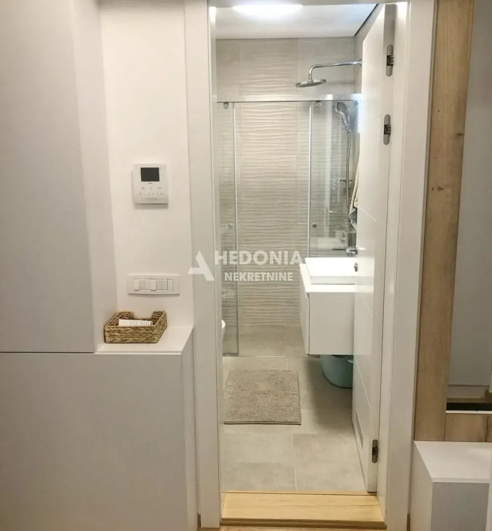 Rent, two bedroom apartment, 42m², Novi Beograd Blok 65, Novi Beograd Sve Podlokacije
