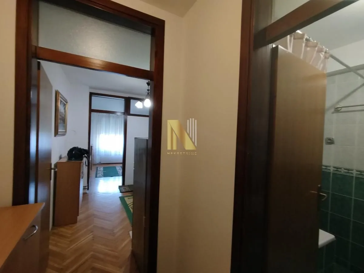 Izdavanje, jednosoban stan, 27m², Centar, Novi Sad