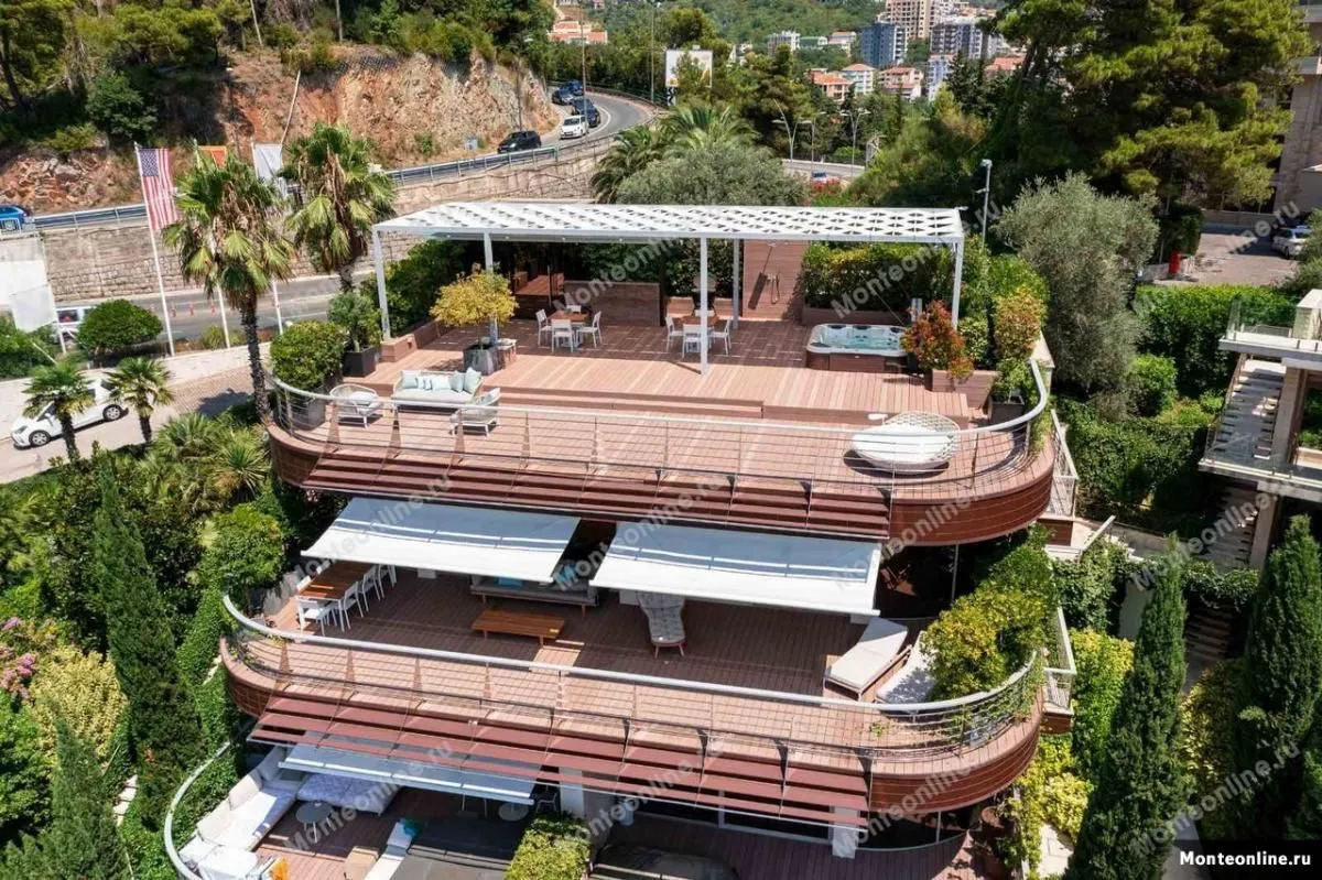 Sale, three bedroom apartment, 421m², Bečići, Budva