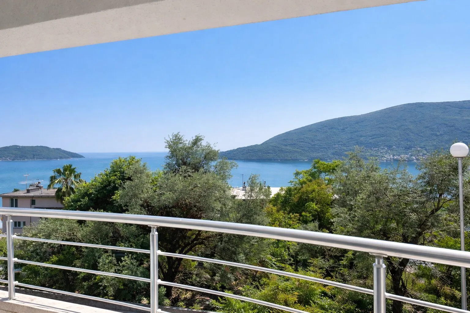 Prodaja, jednosoban stan, 63m², Topla, Herceg Novi