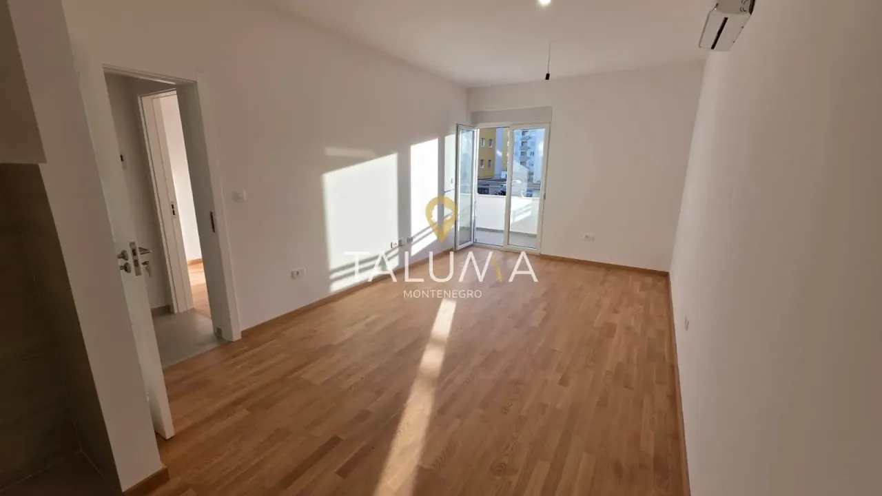 Prodaja, jednosoban stan, 45m², Pobrežje, Podgorica