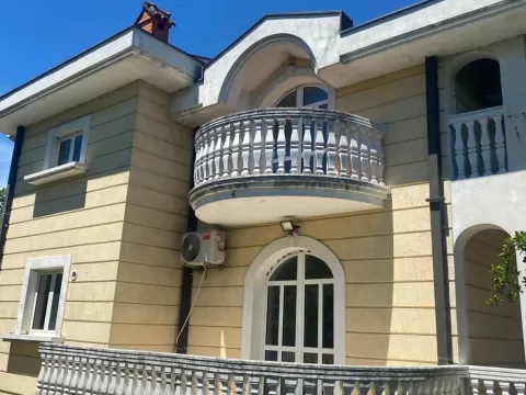 Rent, house, 223m², Zabjelo, Podgorica - image 5