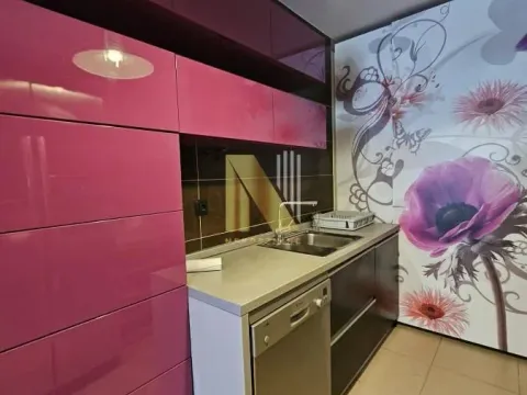 Izdavanje, trosoban stan, 78m², Sajmište, Novi Sad - image 9