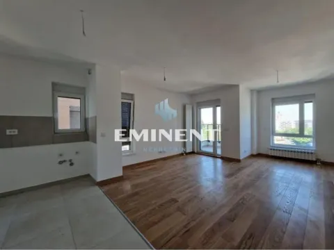 Sale, four bedroom apartment, 90m², Novi Beograd Blok 65, Novi Beograd Sve Podlokacije