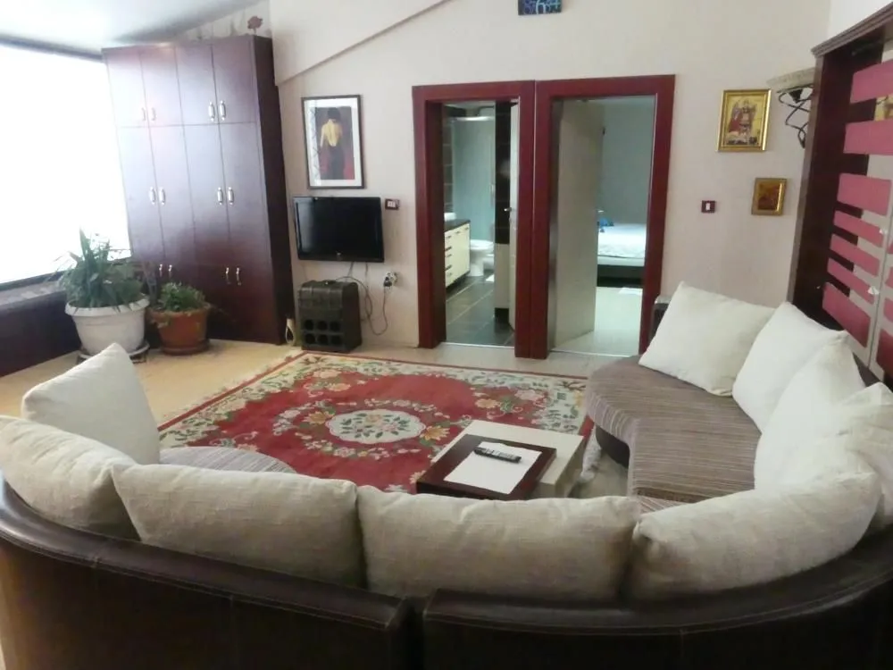 Prodaja, kuća, 220m², Centar, Jagodina
