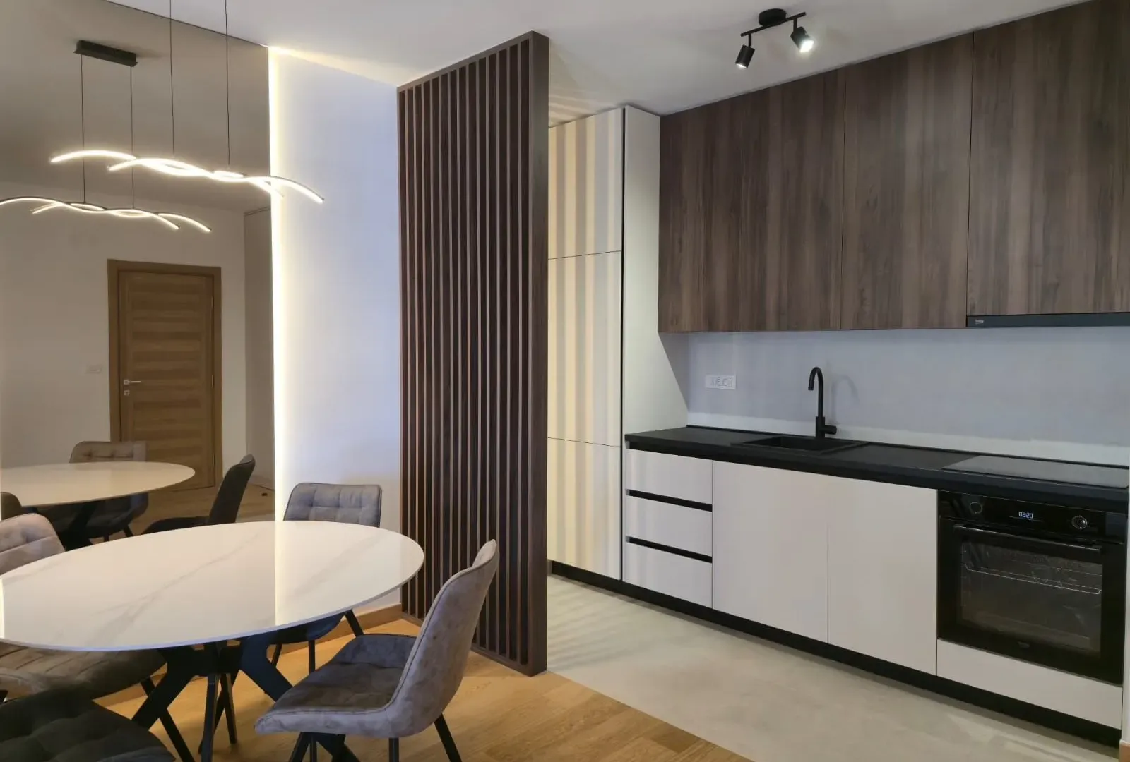Sale, two bedroom apartment, 79m², City Kvart, Podgorica