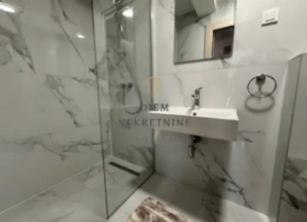 Izdavanje, dvosoban stan, 60m², Stara Varoš, Podgorica - image 12