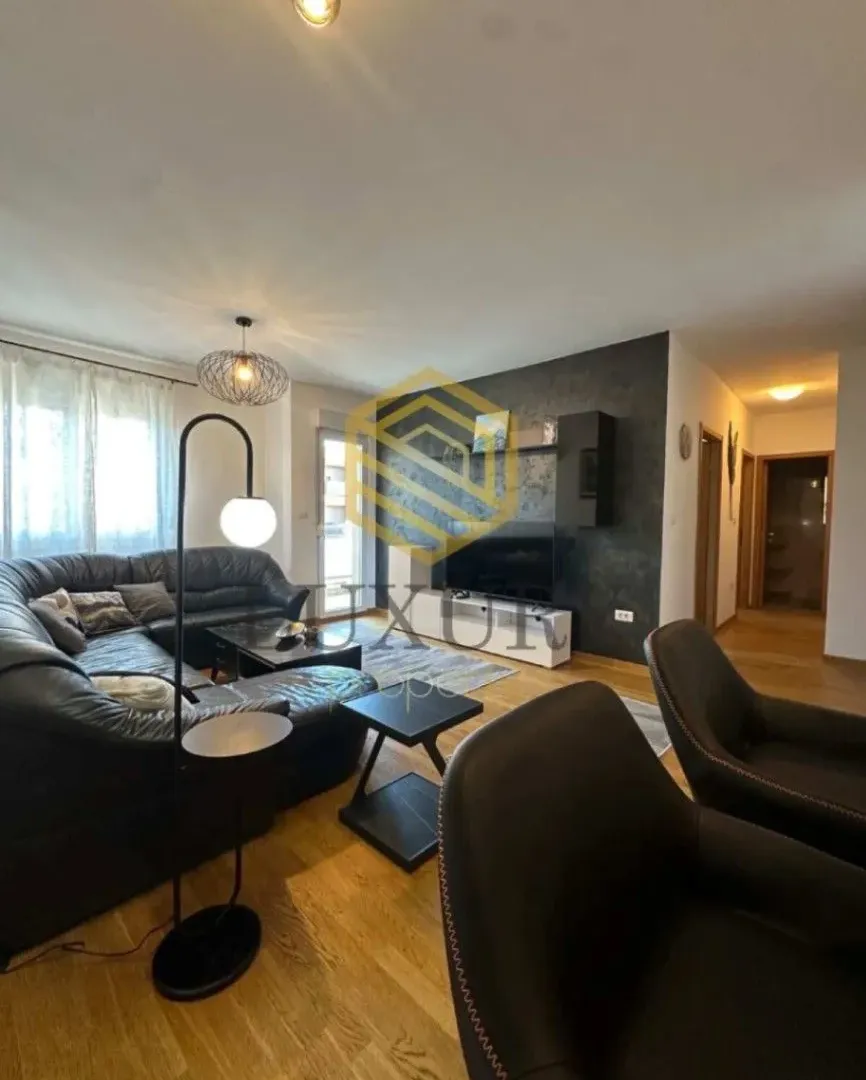 Izdavanje, dvosoban stan, 64m², City Kvart, Podgorica