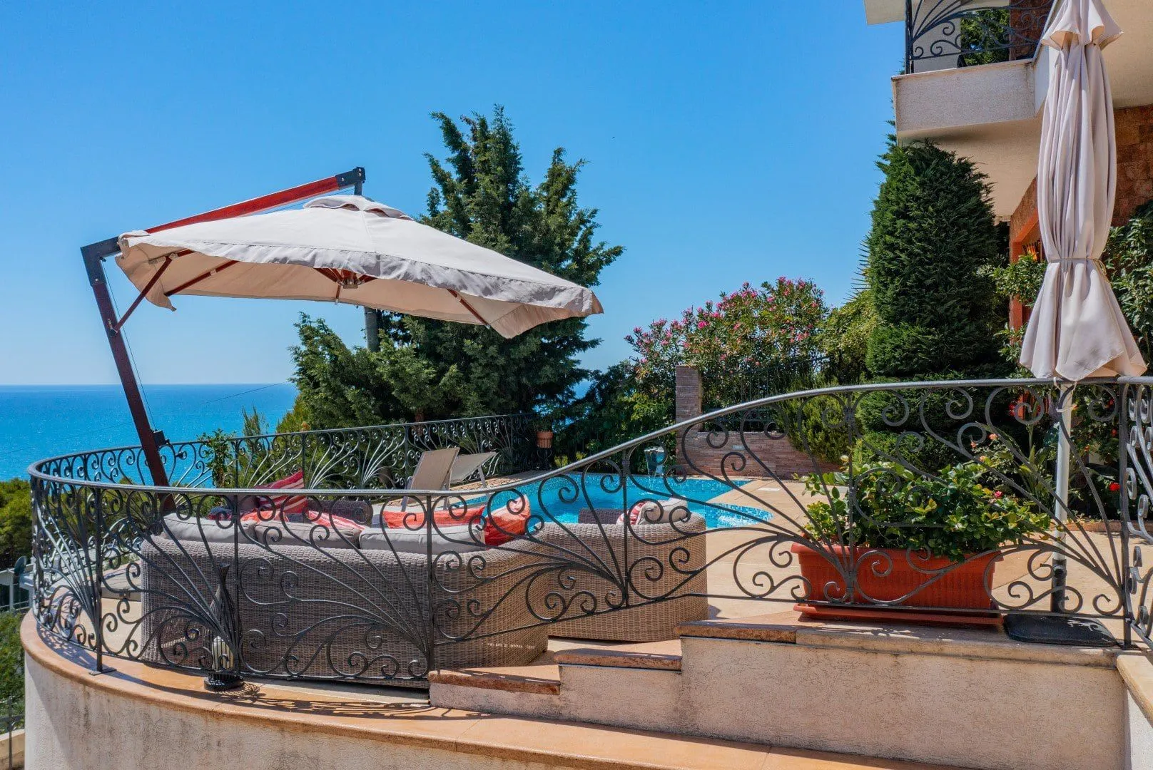 Sale, house, 252m², Zeleni Pojas, Bar
