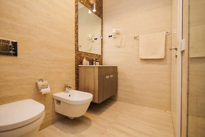 Rent, two bedroom apartment, 89m², Centar, Budva