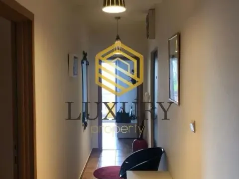 Izdavanje, dvosoban stan, 84m², Zagorič, Podgorica - image 11