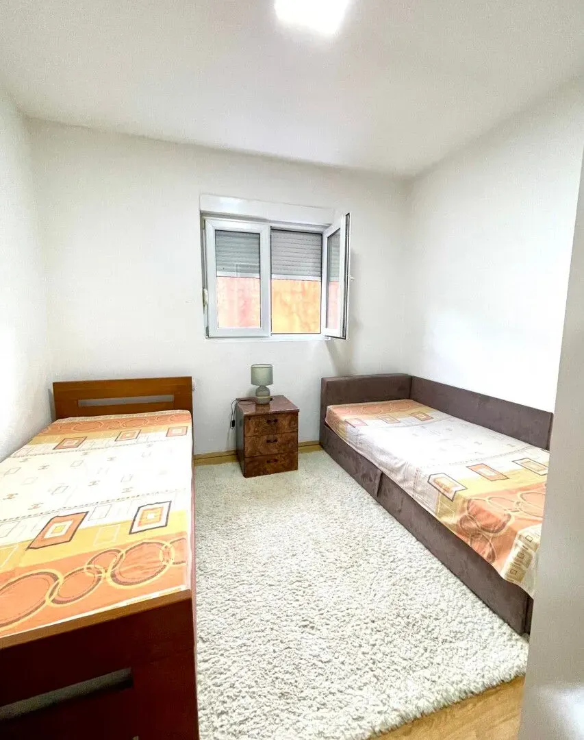 Izdavanje, dvosoban stan, 70m², Gornja Gorica, Podgorica
