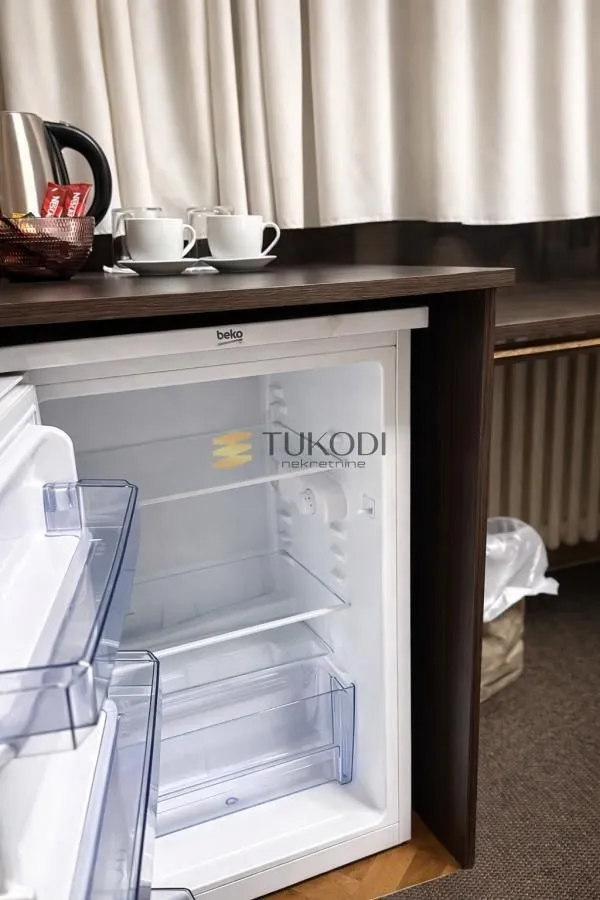 Izdavanje, dvosoban stan, 58m², Stari Grad, Beograd