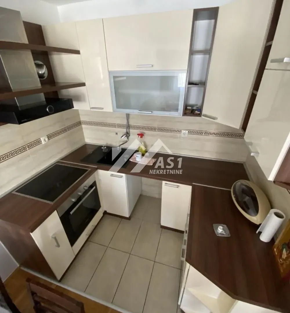 Izdavanje, dvosoban stan, 52m², Telep, Novi Sad Sve Podlokacije