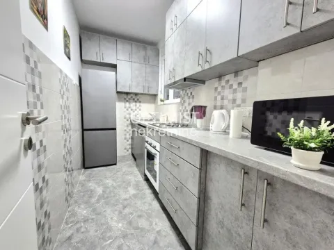 Izdavanje, trosoban stan, 73m², Neimar, Vračar Sve Podlokacije - image 5