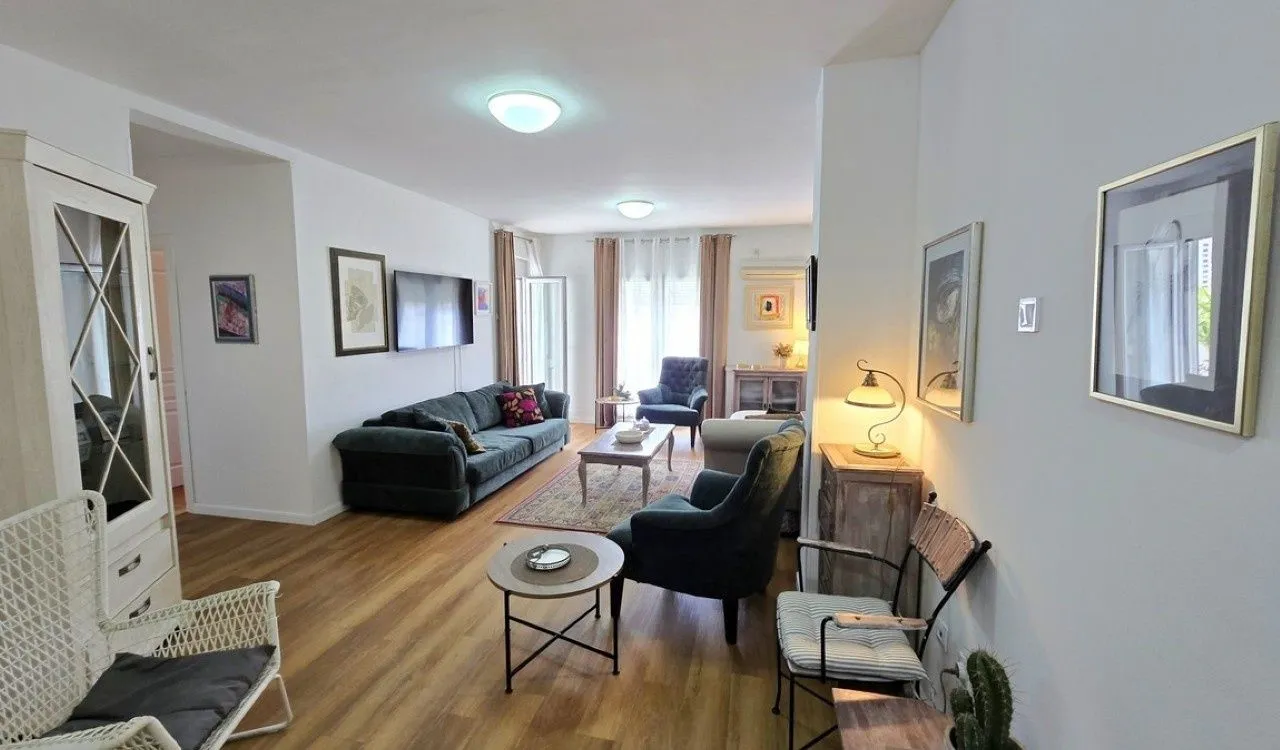 Sale, one bedroom apartment, 76m², Dubovica, Budva