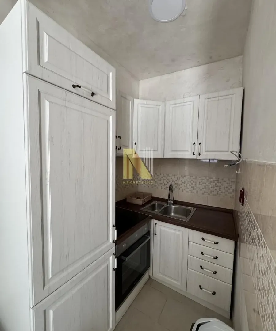 Izdavanje, jednosoban stan, 36m², Stari grad, Novi Sad