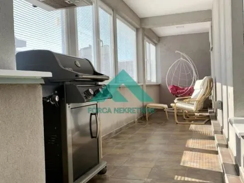 Prodaja, četvorosoban stan, 157m², Đeram Pijaca, Beograd - image 9