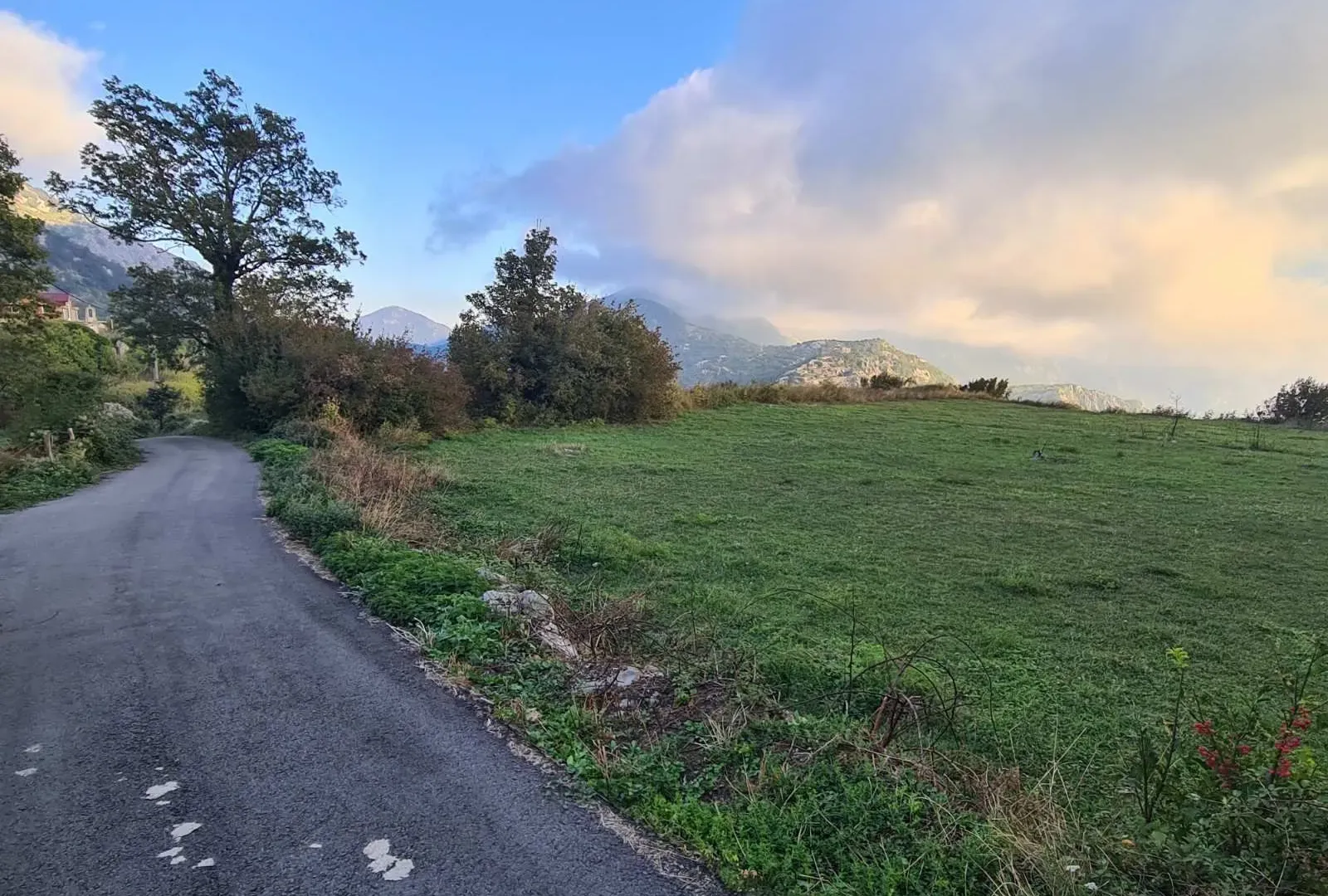 Prodaja, plac, 898m², Budva, Crna Gora